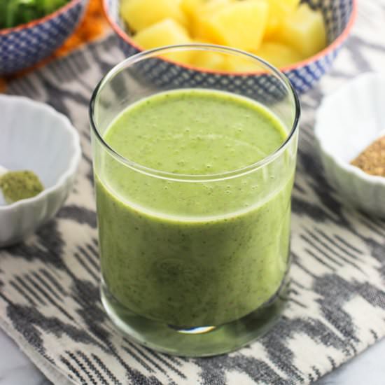 Pineapple Matcha Vanilla Smoothie - Recipe photo by mysequinedlife