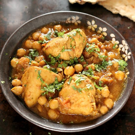 Murgh Cholay - Recipe photo by ChocolateChillies