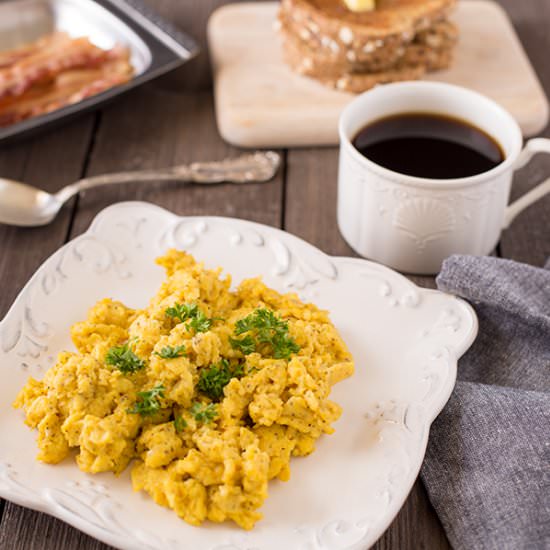 Mom's Scrambled Eggs - Recipe photo by muttandchops