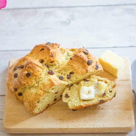 Easy Irish Soda Bread - Recipe photo by livingwellspendingless