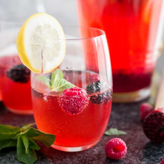 Homemade Raspberry Lemonade - Recipe photo by platedcravings
