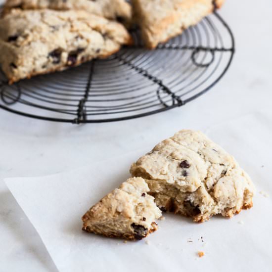 Dark chocolate cashew cream scones - Recipe photo by thefullhelping