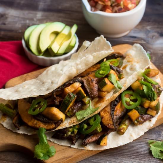 Spicy Asparagus & Portobello Tacos - Recipe photo by Solluna333