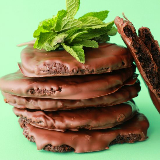 Thin Mint Cookies - Recipe photo by lovingitvegan