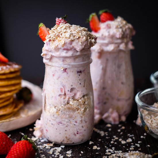Strawberry Banana Overnight Oats - Recipe photo by misstamchiak