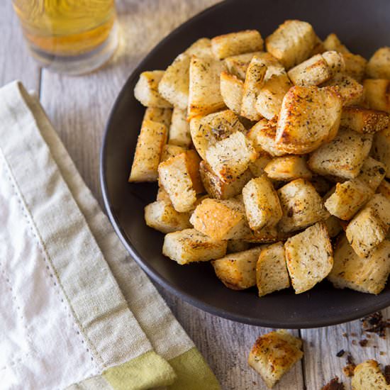 Mom's Crouton Snacks - Recipe photo by muttandchops