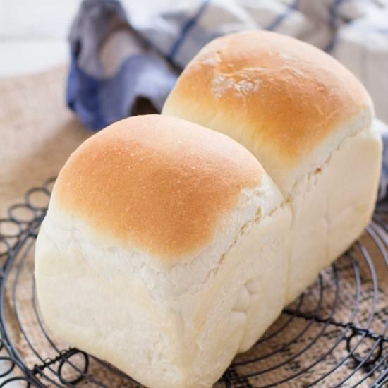 Shokupan Japanese fluffy bread - Recipe photo by Chopstick Chronicles