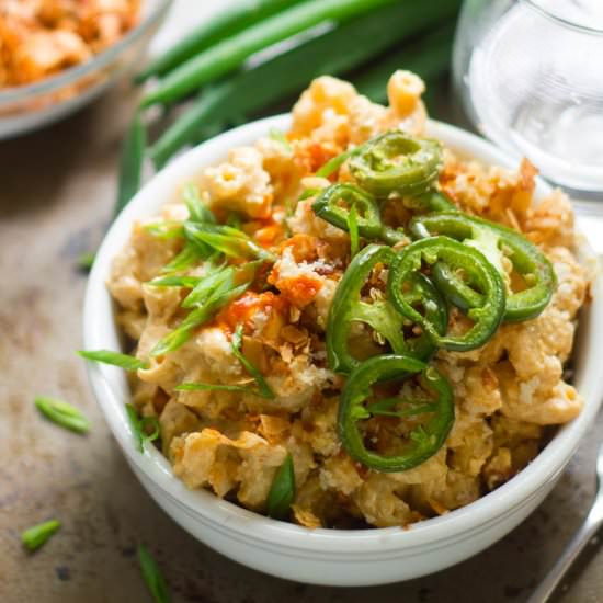 Vegan Jalapeno Popper Mac & Cheese - Recipe photo by Connoisseurus Veg