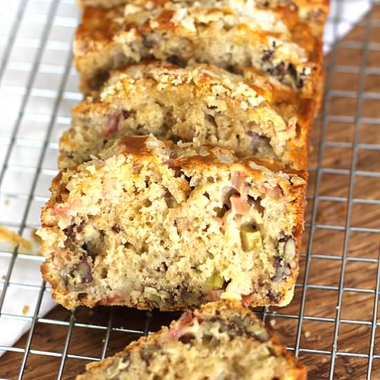 Rhubarb Nut Bread - Recipe photo by suebeehomemaker