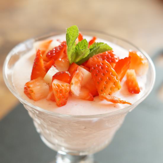 Strawberry Mousse - Recipe photo by I am Cooking with Love