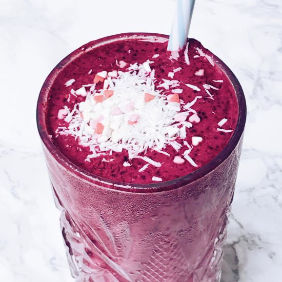 Raspberry smoothie - Recipe photo by AlwaysHungryVegan