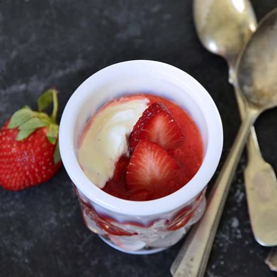 LC Strawberry Cheesecake Mousse - Recipe photo by AnEdibleMosaic