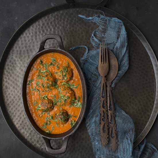 Vegan Balls in Curry - Recipe photo by turmericnspice