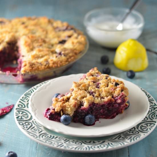 Blueberry Pie with Vanilla Crumble - Recipe photo by lexibites