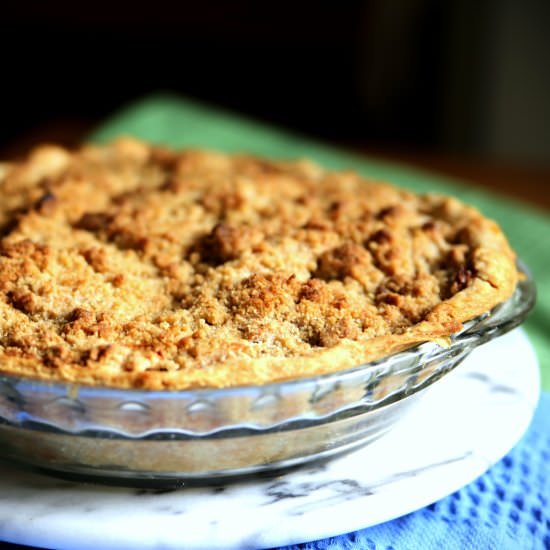 Streusel-Topped Apple Pie - Recipe photo by Mrs.Tucker