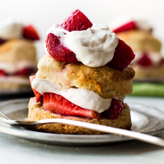 Easy Homemade Strawberry Shortcake - Recipe photo by sallysbakingaddiction