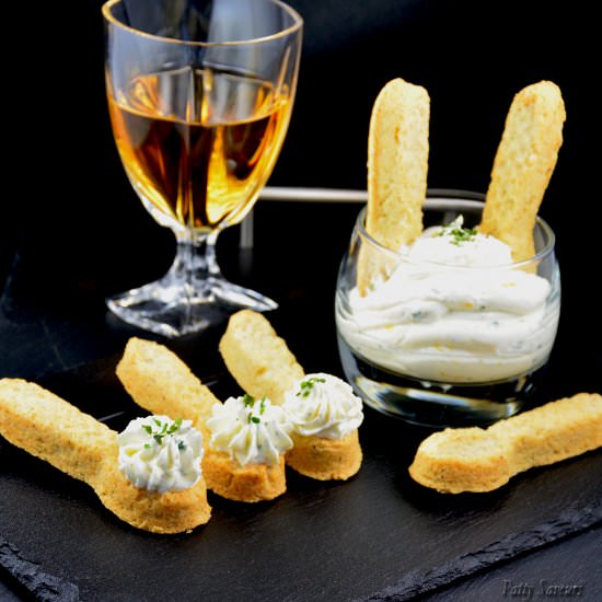 Parmesan Shortbread Cookies - Recipe photo by pattysaveurs