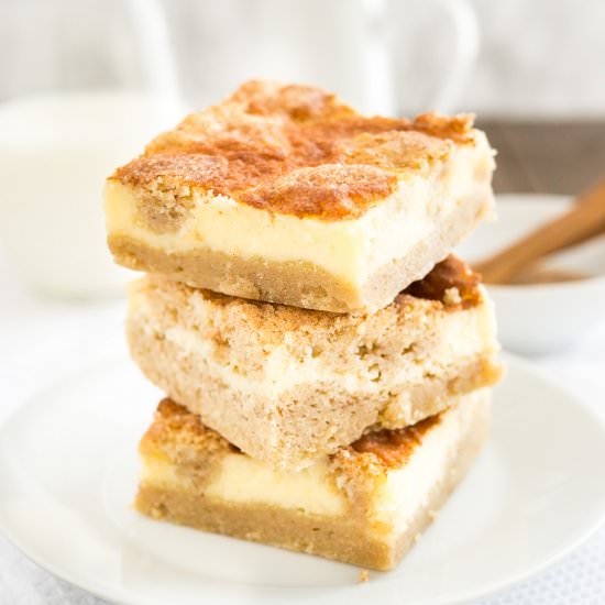 Snickerdoodle Cheesecake Bars - Recipe photo by platedcravings