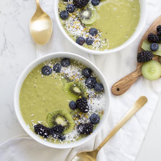 Matcha Smoothie Bowls - Recipe photo by freutcake