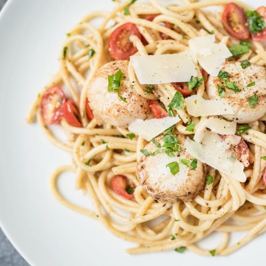 Scallops with Lemon Garlic Bucatini - Recipe photo by Pretty in Pistachio
