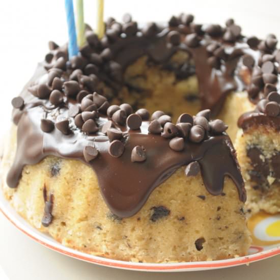 Peanut Butter Chocolate Cake - Recipe photo by foodcow