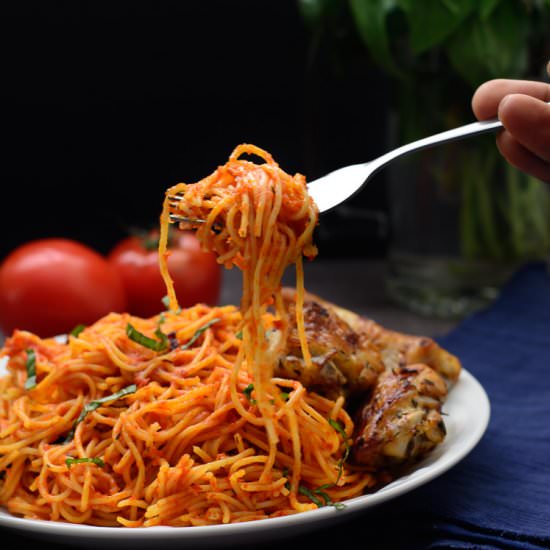 Jollof Spaghetti - Recipe photo by Yummymedley