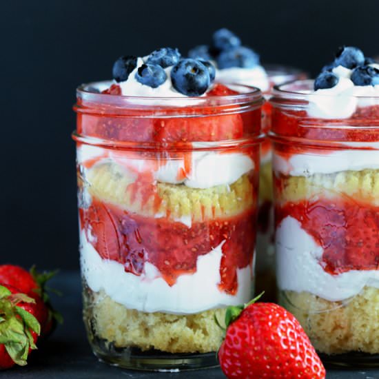 Vegan Strawberry Shortcake - Recipe photo by pasta-based