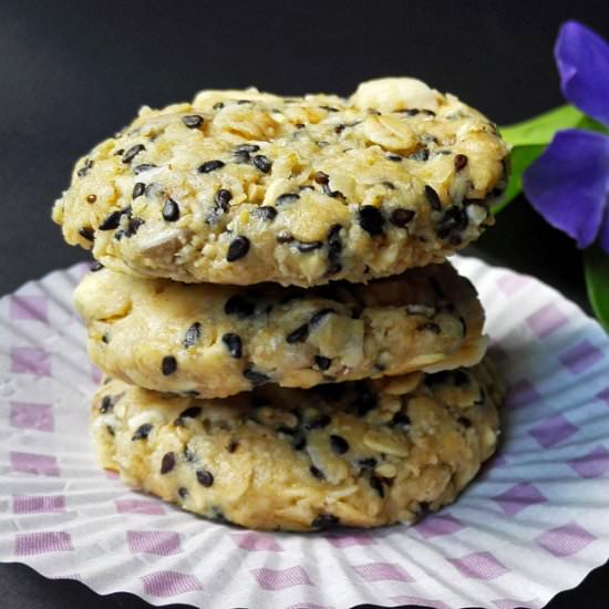 Delicious Raw Vegan Cookies - Recipe photo by myhealthydessert