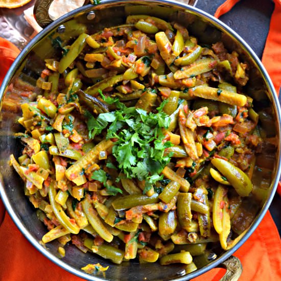 Lasooni Tendli/Ivy Gourd Masala - Recipe photo by Cookilicious