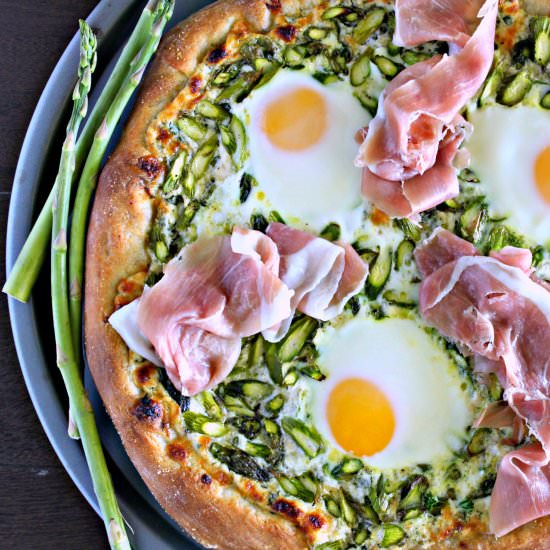 Asparagus, Egg & Prosciutto Pizza - Recipe photo by love-confections