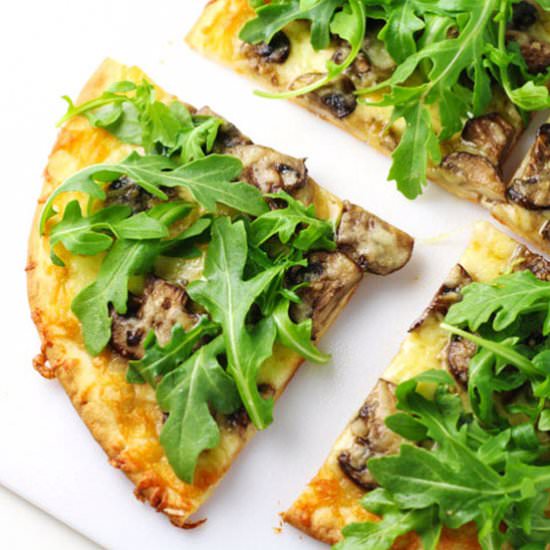 Mushroom and Arugula Pizza - Recipe photo by Tastefulventure