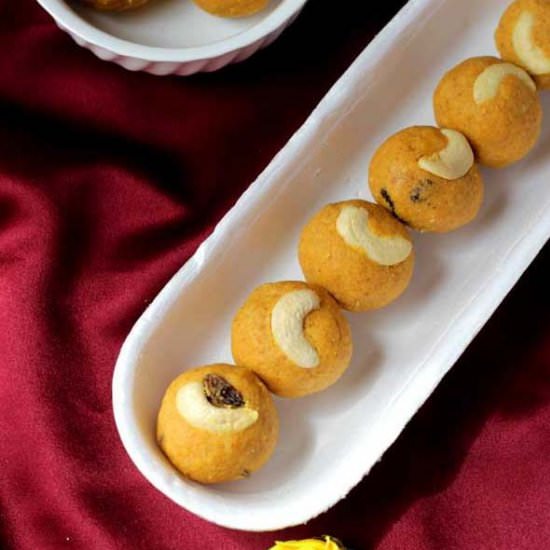 Quick Besan Ladoo - Recipe photo by udupi-recipes