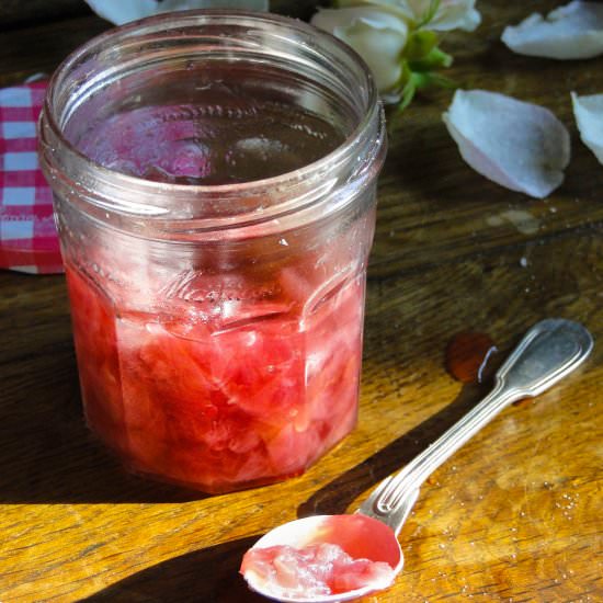 rose & raspberry jam - Recipe photo by sabine@mamangerie