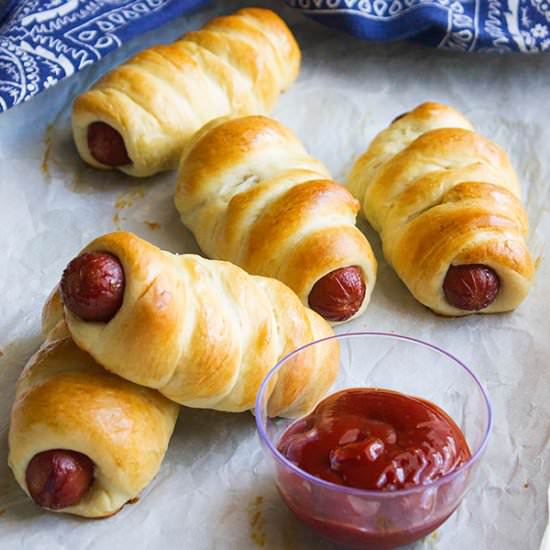 Soft Fluffy Hot Dog Rolls - Recipe photo by MunatyCooking