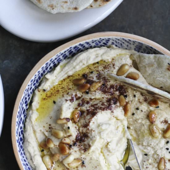 Classic Hummus & Aquafaba - Recipe photo by Flourishen