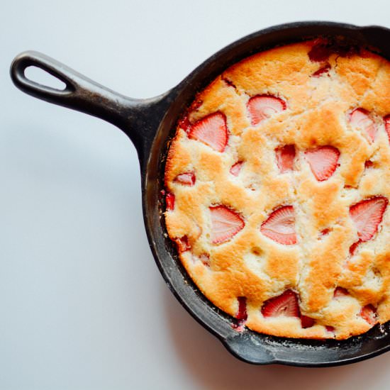 Rhubarb-Strawberry Spoon Cake - Recipe photo by cookingismytherapy