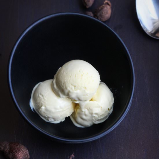 Cardamom Gelato - Recipe photo by aFeastofStarlight