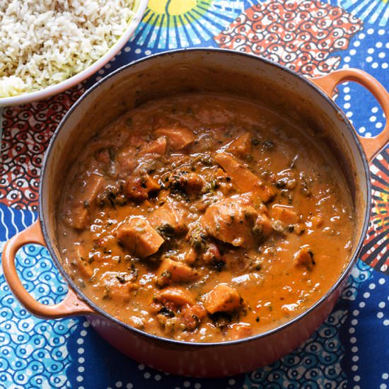 Sweet potato, spinach & peanut stew - Recipe photo by Mandy Sneaky Veg
