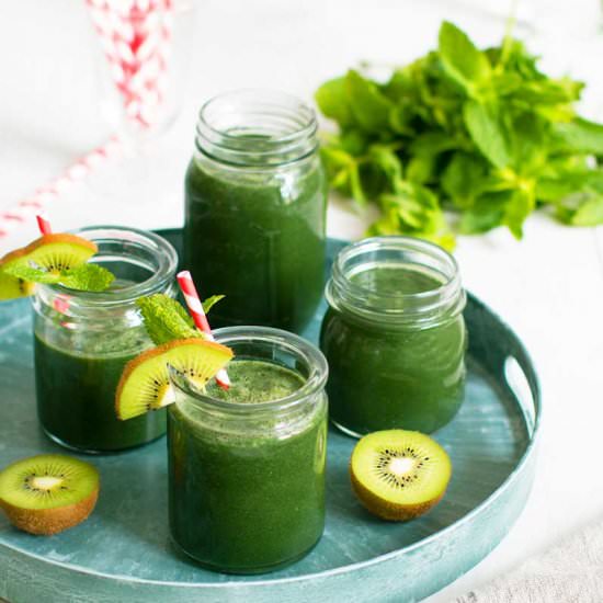 Tropical Green Smoothie - Recipe photo by thewhitechestnut