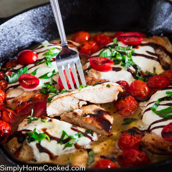 Caprese Skillet Chicken - Recipe photo by simplyhomecooked
