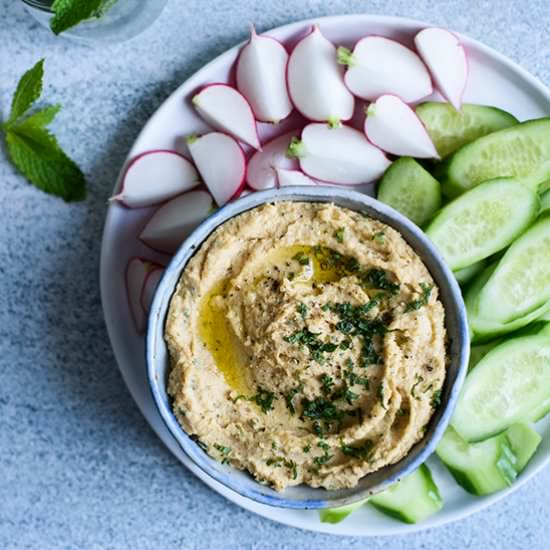 Thai peanut hummus - Recipe photo by thenewbaguette