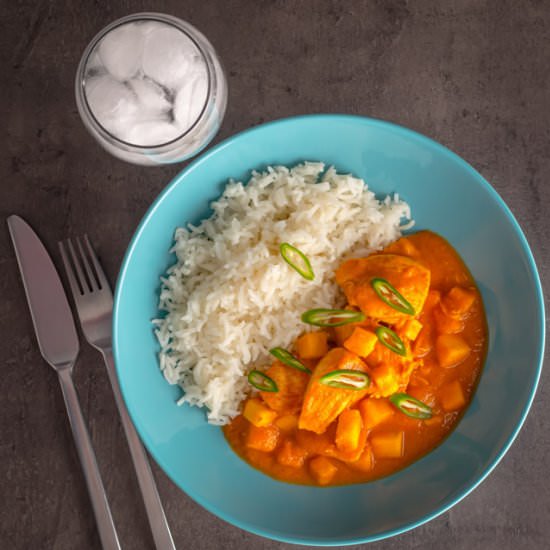 Simple Pineapple Chicken Curry - Recipe photo by Brian Jones