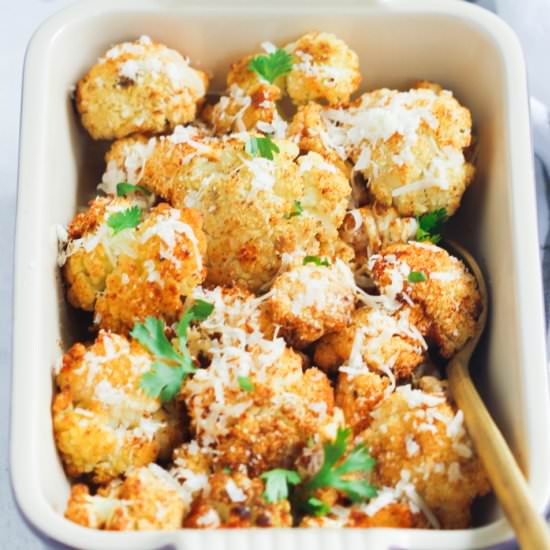 Garlic Parmesan Roasted Cauliflower - Recipe photo by PrimaveraKitchen