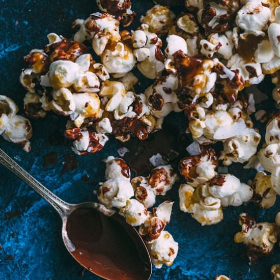 Vegan Samoa Popcorn - Recipe photo by thealmondeater