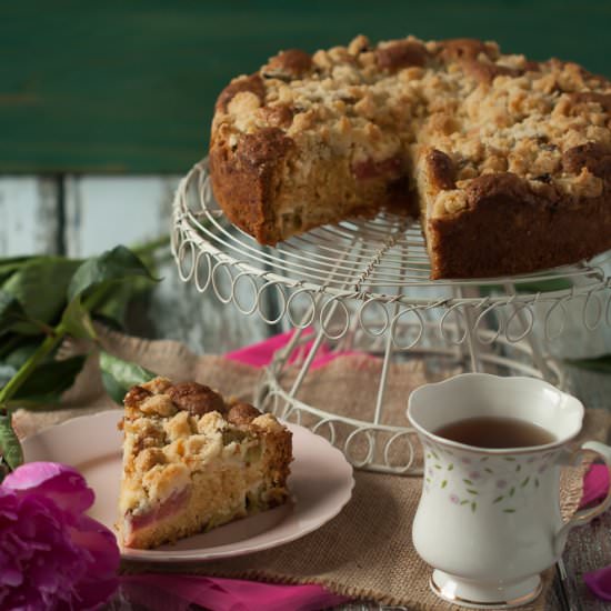 Rhubarb Crumble Cake - Recipe photo by Simple Sugars