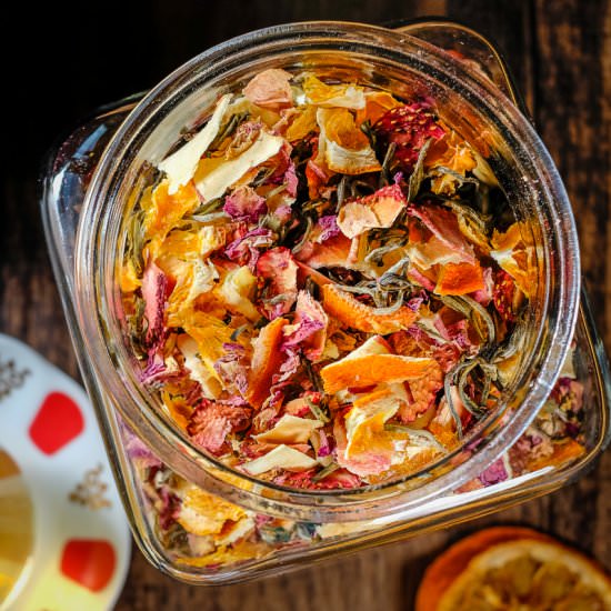 Rose, Citrus, Berry Tea - Recipe photo by thedeliciouscrescent