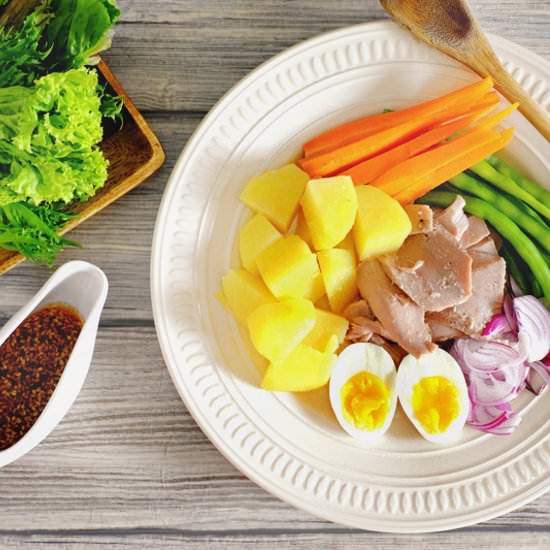 Salad Nicoise w/ Asian Vinaigrette - Recipe photo by FoodForNet