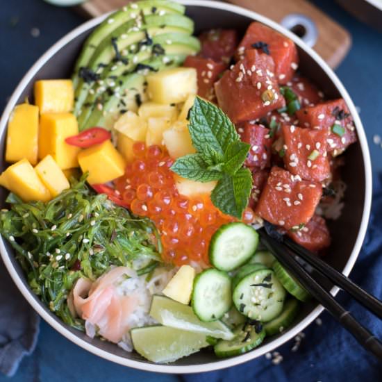 TUNA AND SALMON POKE BOWLS - Recipe photo by Gastro Senses