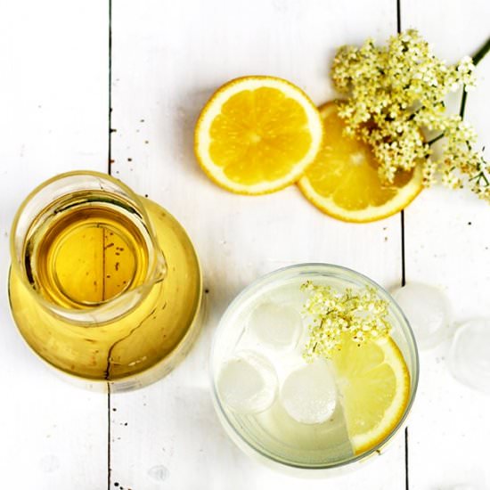 Elderflower Syrup - Recipe photo by lilVienna.com