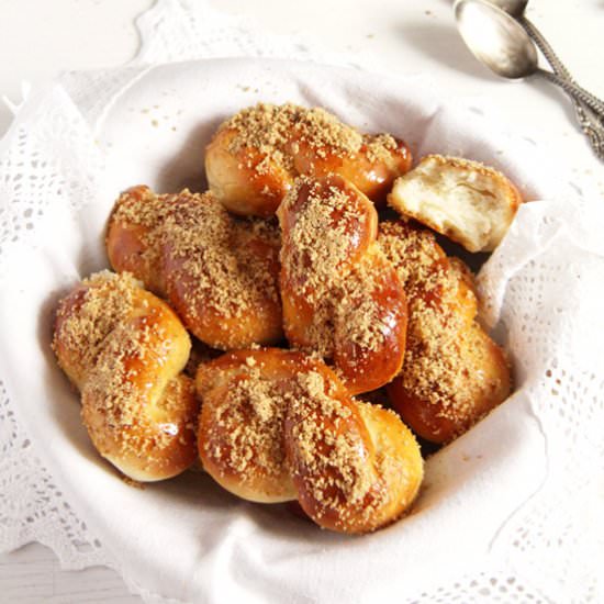 Moldavian Yeast Pastries – Mucenici - Recipe photo by adinutza